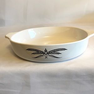 Anchor Hocking Black Wheat Baking Dish